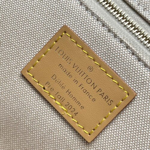 High Quality Luxury Louis Vuitton Montsouris Messenger MM N40743 product detail