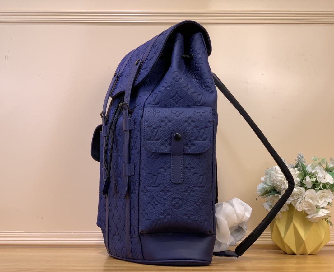 High Quality Luxury Louis Vuitton Christopher MM M11688 product detail