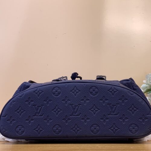 Louis Vuitton Christopher MM M11688 product photo 4