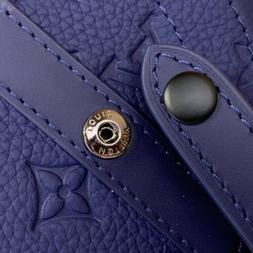 Louis Vuitton Christopher MM M11688 product photo 7