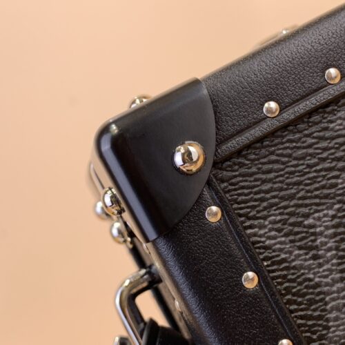 Louis Vuitton Clutch Box M20251 product photo 5