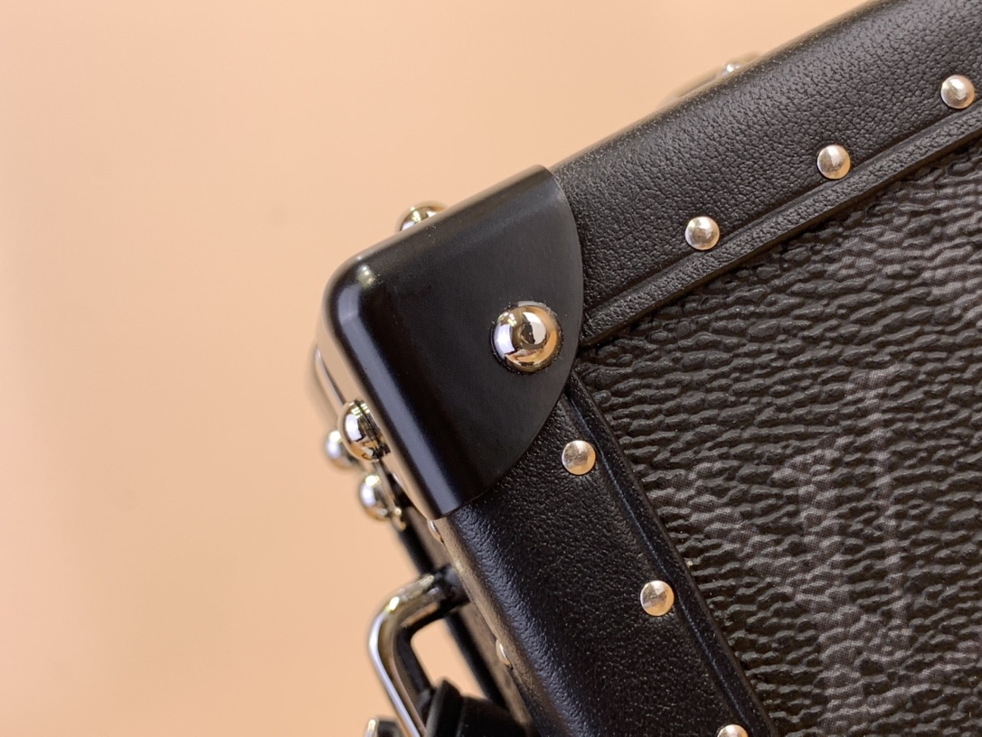 High Quality Luxury Louis Vuitton Clutch Box M20251 product detail