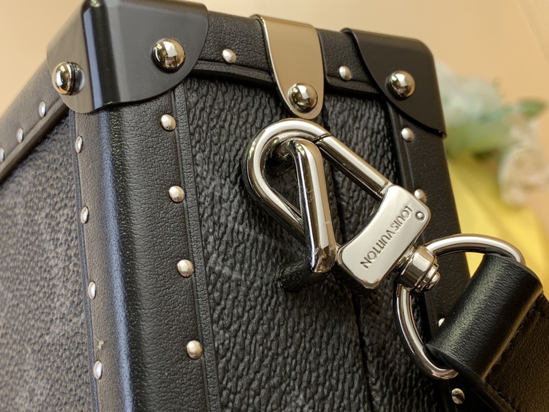 High Quality Luxury Louis Vuitton Clutch Box M20251 product detail