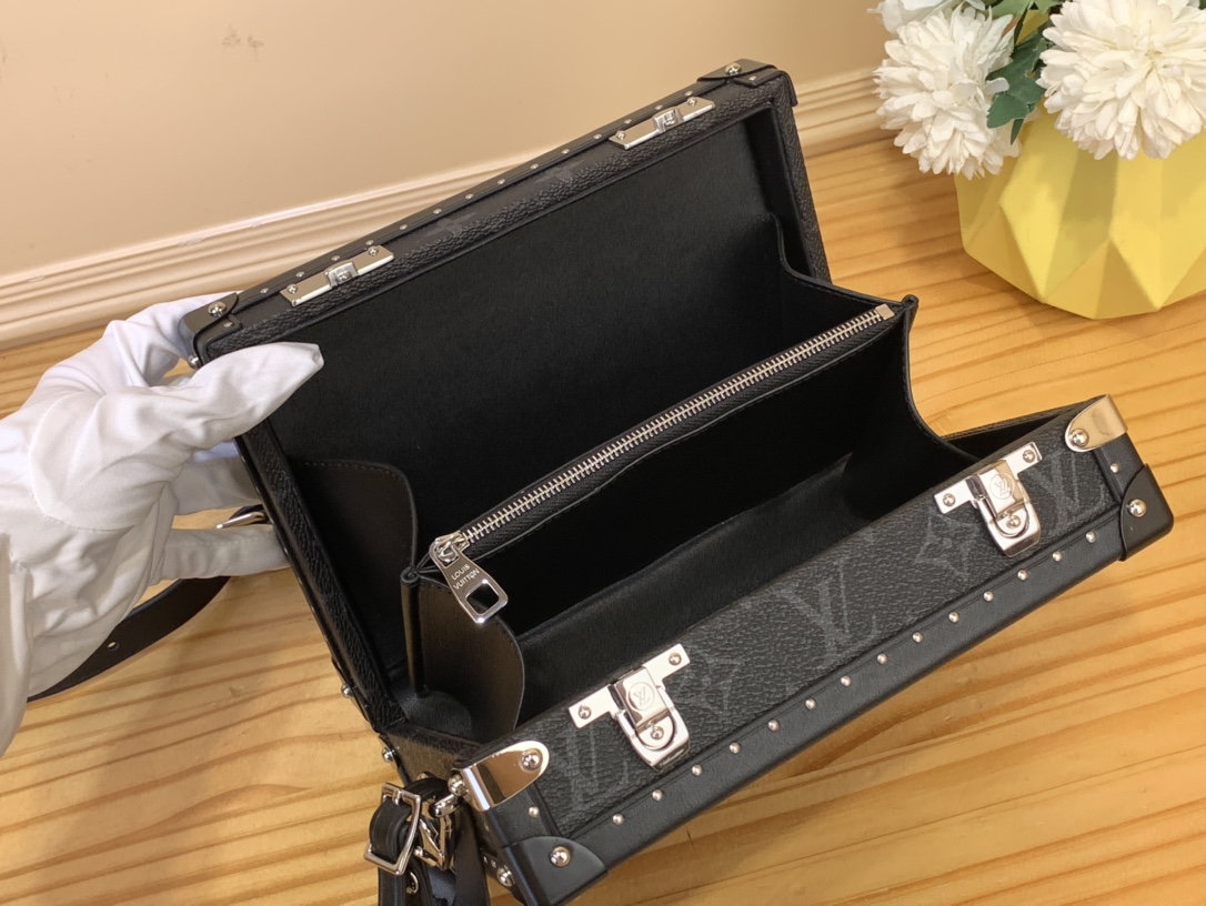 High Quality Luxury Louis Vuitton Clutch Box M20251 product detail