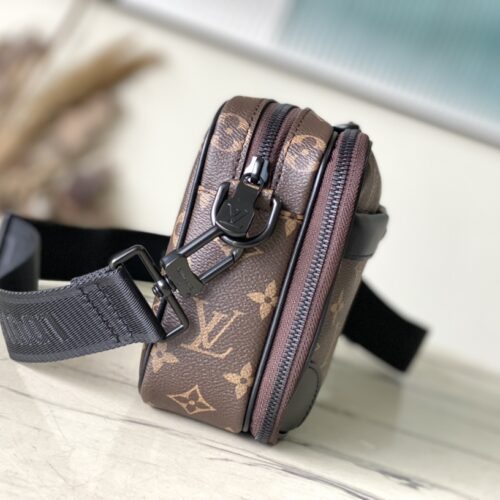 Louis Vuitton Alpha Messenger M46955 product photo 2