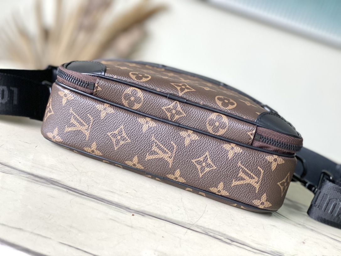 High Quality Luxury Louis Vuitton Alpha Messenger M46955 product detail