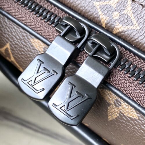 Louis Vuitton Alpha Messenger M46955 product photo 5