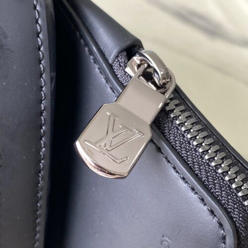 Louis Vuitton Avenue Slingbag PM M47137 product photo 7