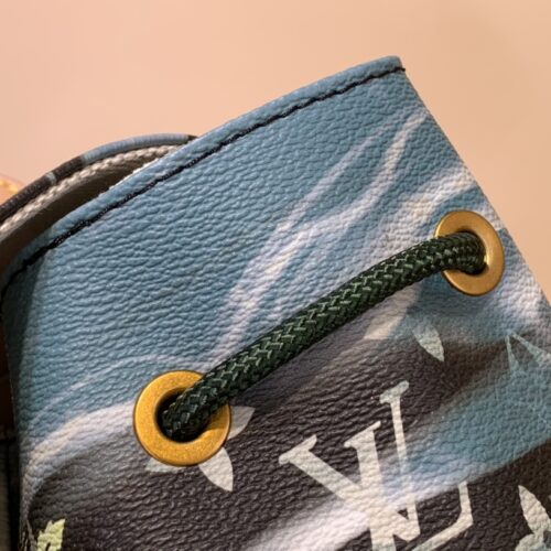Louis Vuitton Christopher MM M24996 product photo 5