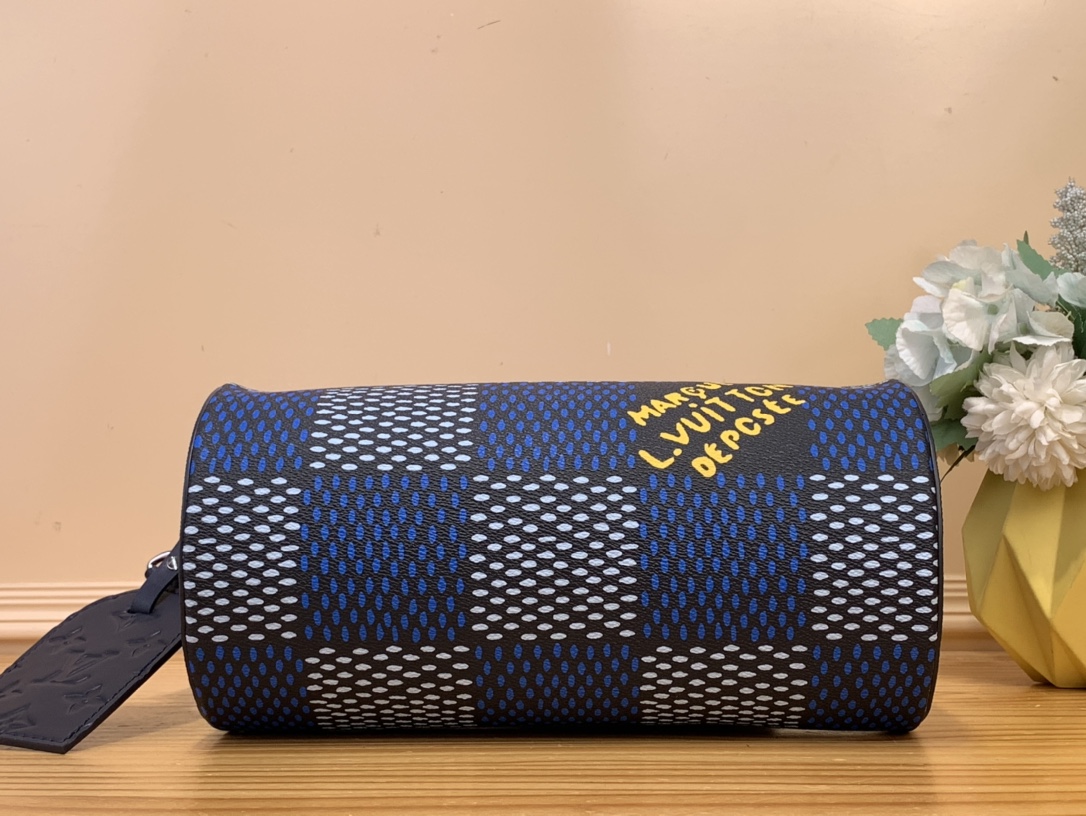 High Quality Luxury Louis Vuitton Soft Polochon PM N40695 product detail