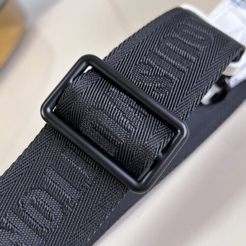 High Quality Luxury Louis Vuitton Rush Bumbag M25227 product detail