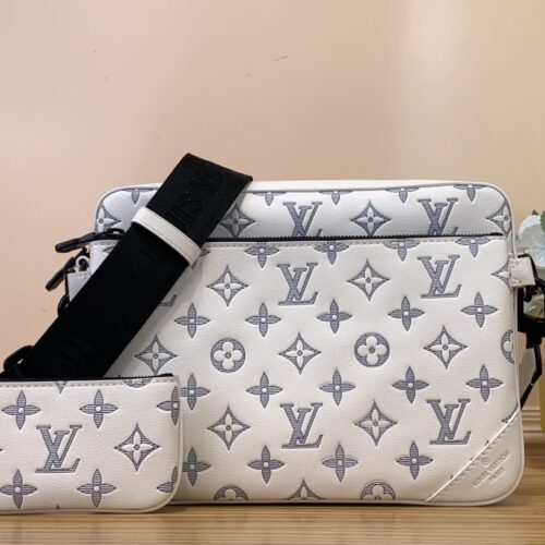 High Quality Luxury Louis Vuitton Trio Messenger M24754