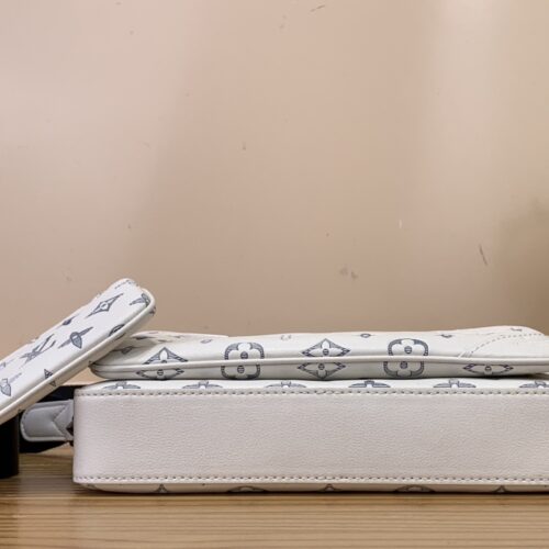High Quality Luxury Louis Vuitton Trio Messenger M24754 product detail