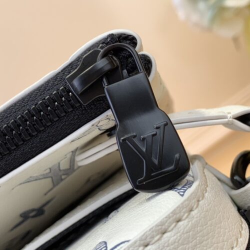 High Quality Luxury Louis Vuitton Trio Messenger M24754 product detail