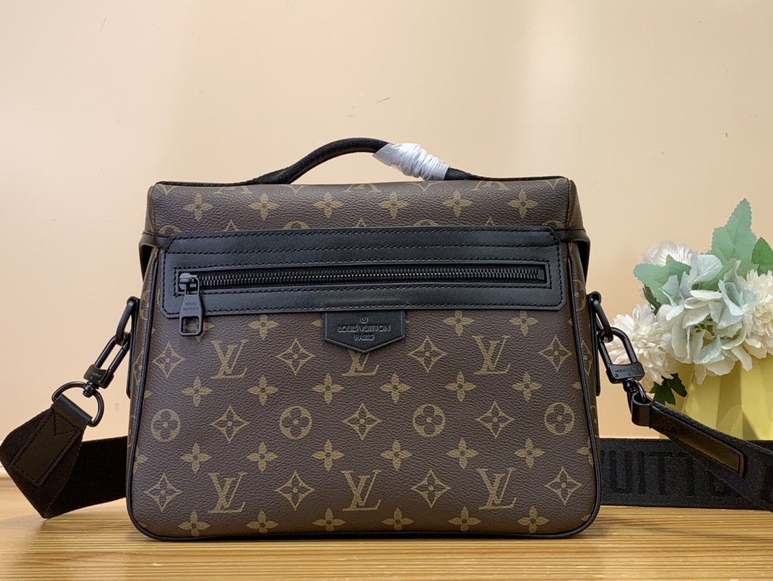 High Quality Luxury Louis Vuitton Trail Messenger M46972 product detail