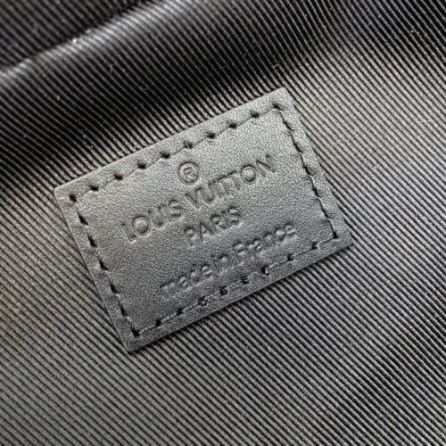 High Quality Luxury Louis Vuitton Quest Messenger M46973 product detail
