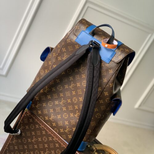 Louis Vuitton Christopher MM M46813 product photo 3
