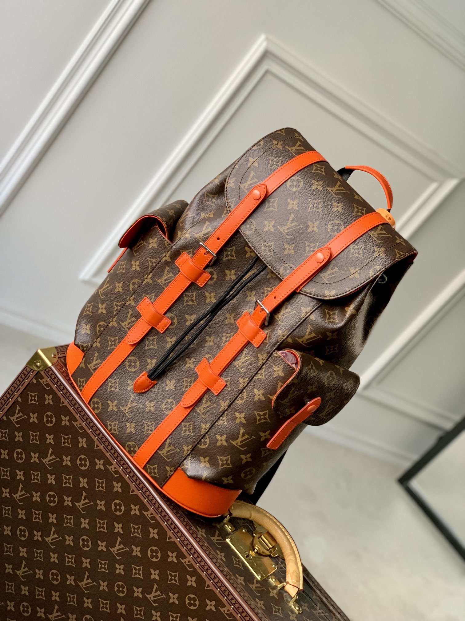 High Quality Luxury Louis Vuitton Christopher MM M46814