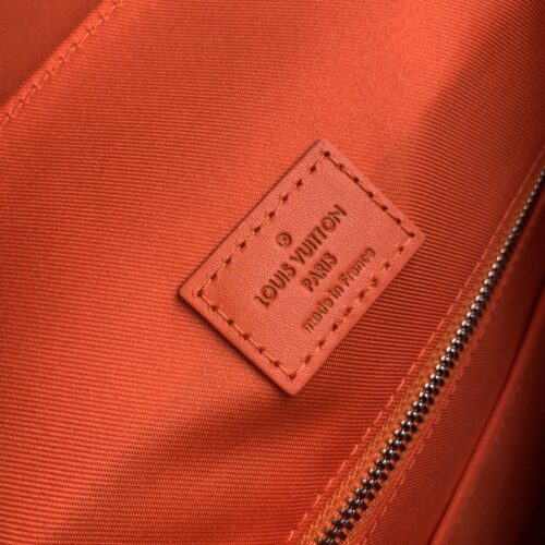 Louis Vuitton Christopher MM M46814 product photo 8