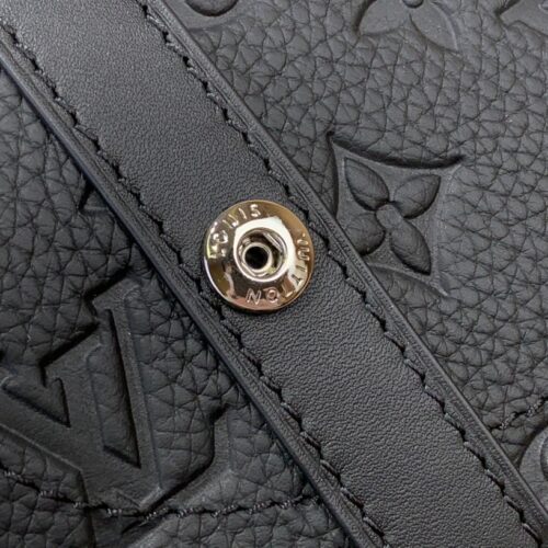 Louis Vuitton Christopher MM M55699 product photo 5