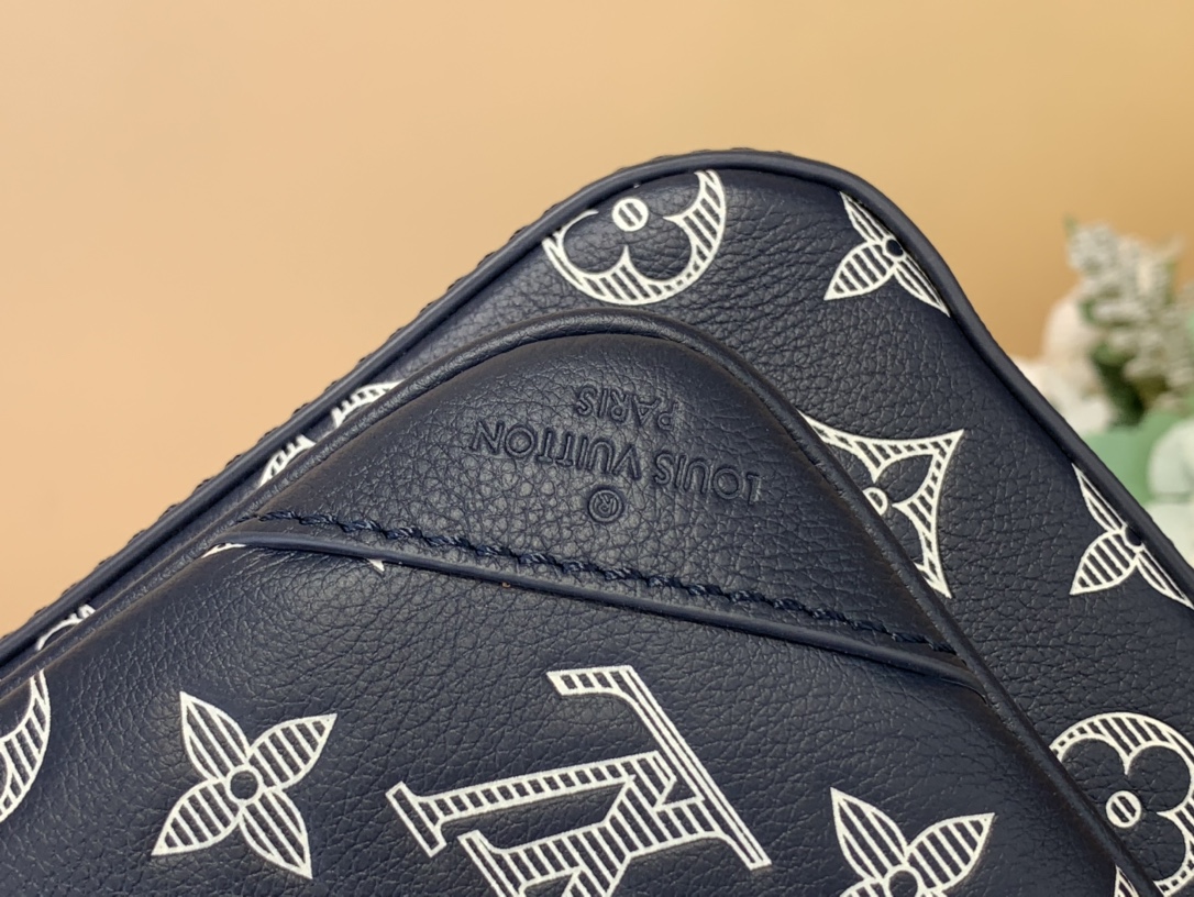 High Quality Luxury Louis Vuitton Trio Messenger M24753 product detail