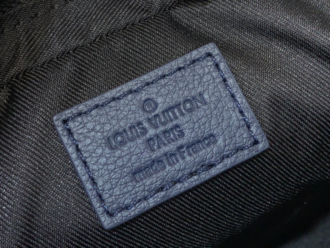 High Quality Luxury Louis Vuitton Trio Messenger M24753 product detail