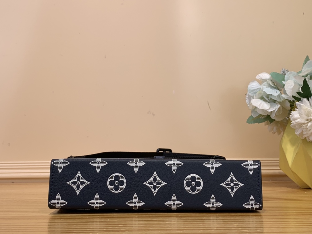 High Quality Luxury Louis Vuitton Gaston Wearable Wallet M83384 product detail