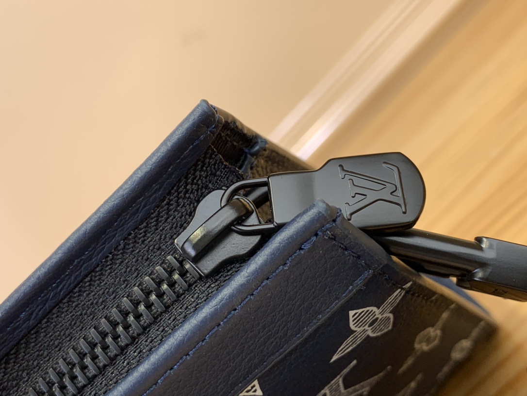 High Quality Luxury Louis Vuitton Gaston Wearable Wallet M83384 product detail