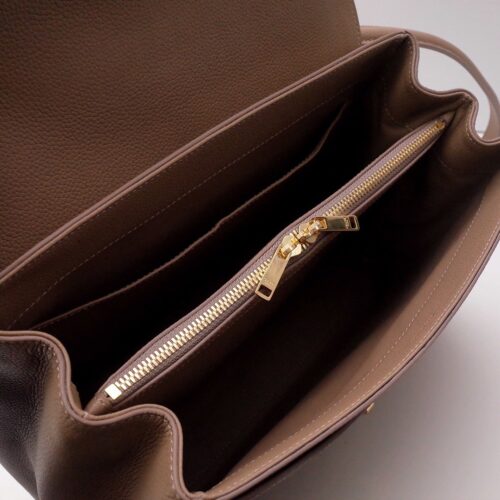 High Quality Luxury Celine Medium 16 Bag In Satinated Calfskin product detail