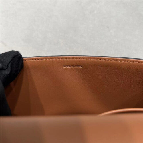 High Quality Luxury Celine Triomphe Chain Shoulder Bag product detail