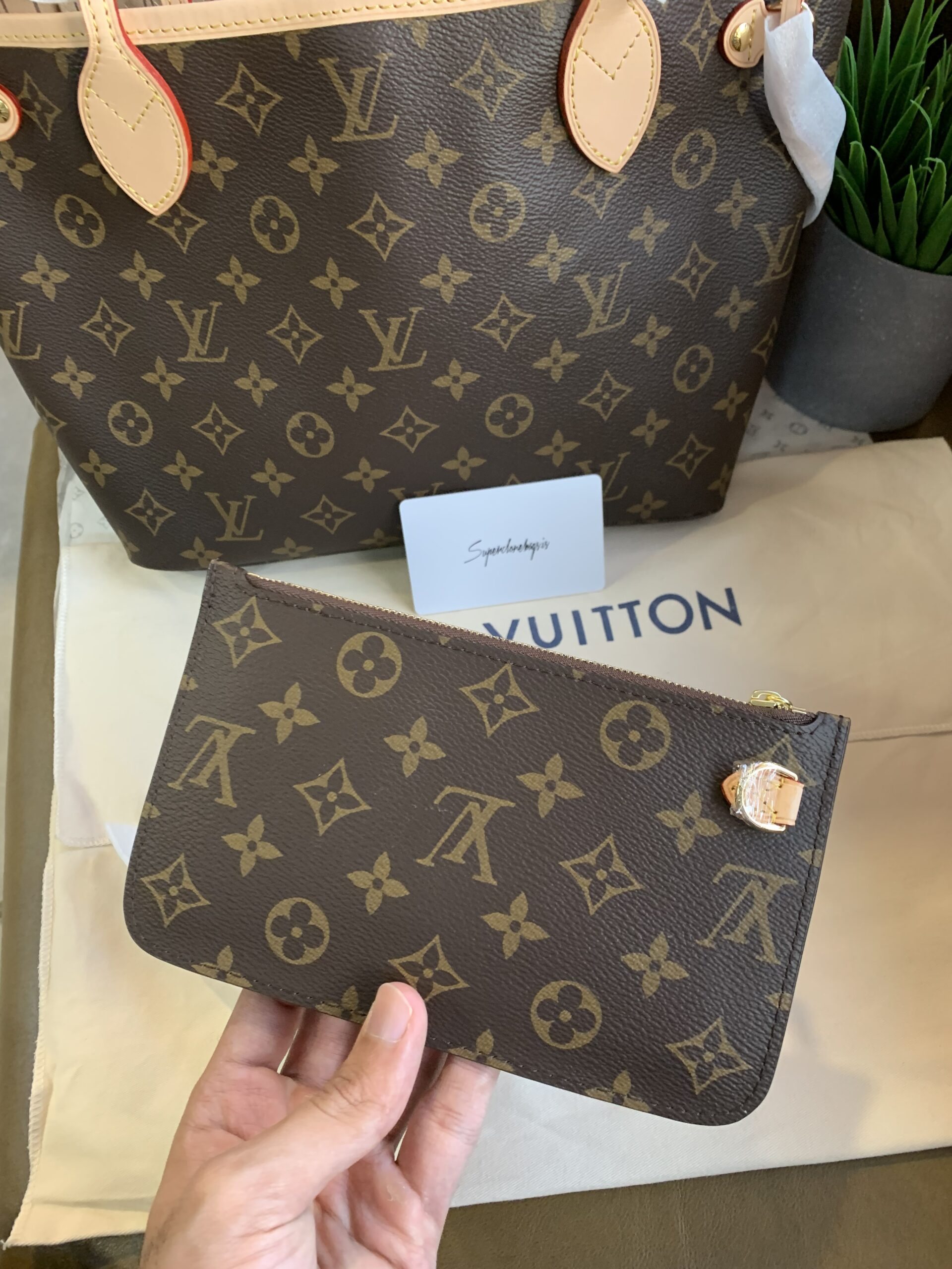 1:1 Best Replica Louis Vuitton Neverfull PM Monogram Tote Bag - Image 4