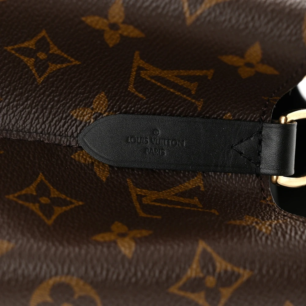 High-Quality Louis Vuitton NeoNoe MM Replicas for Less - Image 4