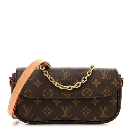 Louis Vuitton Ivy Wallet With Gold Hardware – High-Quality Replica