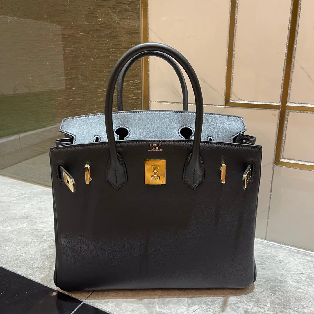 Hermès Birkin 30 cm Black Swift Leather Gold Hardware Bag product view 3