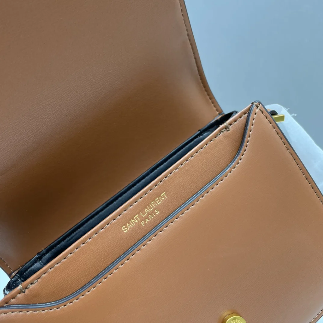 Saint Laurent Le 61 Saddle Shoulder Bag in Calfskin product view 7