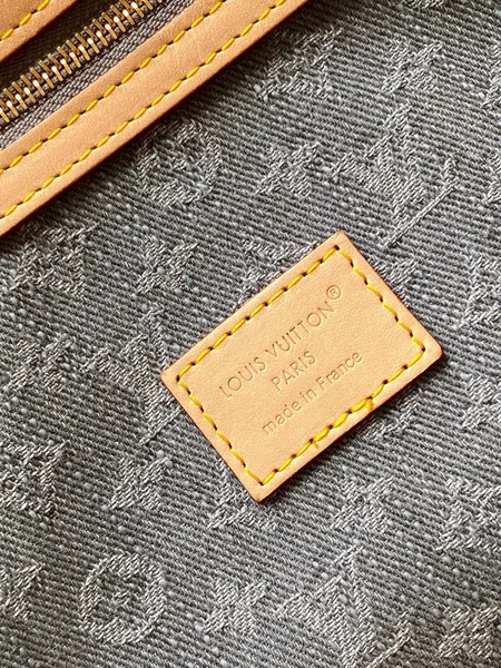 Louis Vuitton Keepall Denim bandouliere 55 Grey Bag product view 4