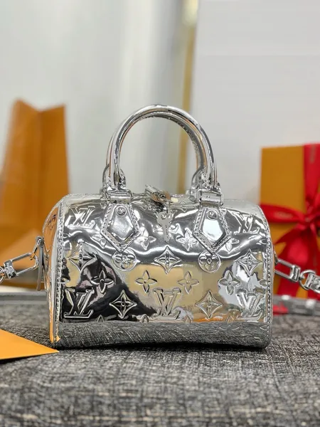 Louis Vuitton Speedy Bandoulière 20 bag product view 1