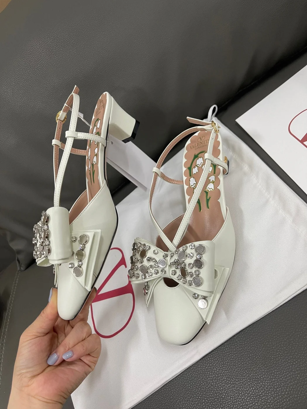Valentino Women White Leather Bow Embellished Flats product view 6