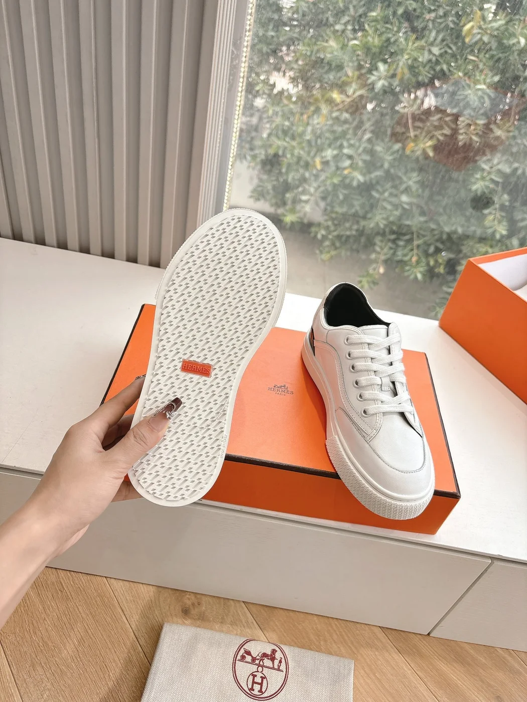 Hermès Women White Leather Sneakers product view 2