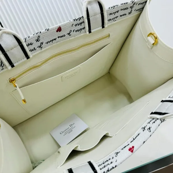 Dior Medium Dior Book Tote product view 7