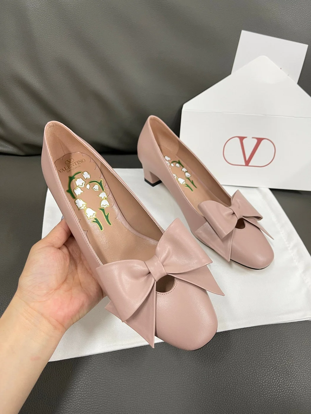 Valentino Women Pink Leather Bow Detail Flats product view 5