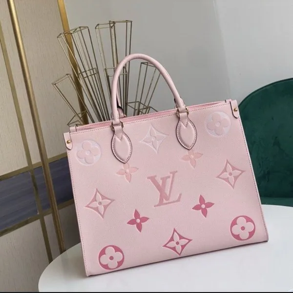 Louis Vuitton OnTheGo GM tote bag product photo