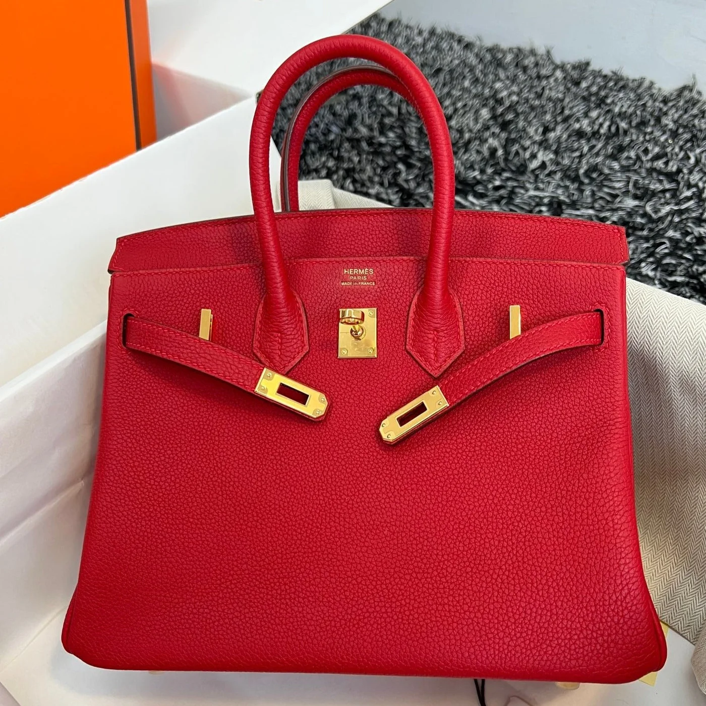 Hermès Birkin 25 cm Red Togo Leather Gold Hardware Bag product view 1