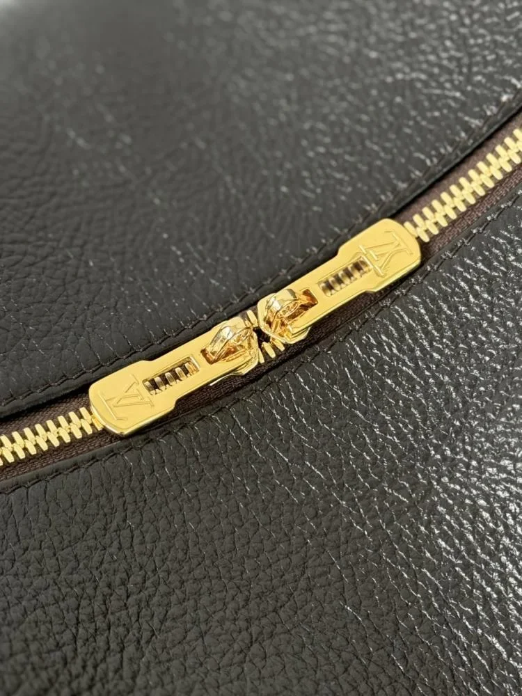 Louis Vuitton Express Bag product view 3