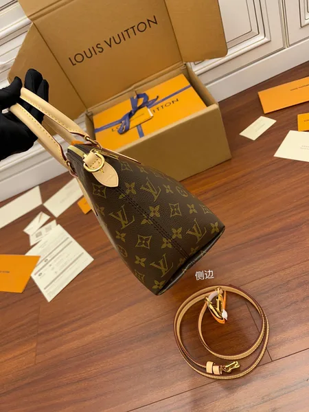 Louis Vuitton Boétie PM bag in Monogram product view 2