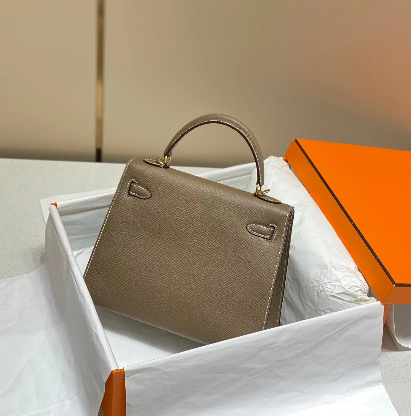 Hermès 25 bag in Etoupe Epsom leather with gold hardware product view 8