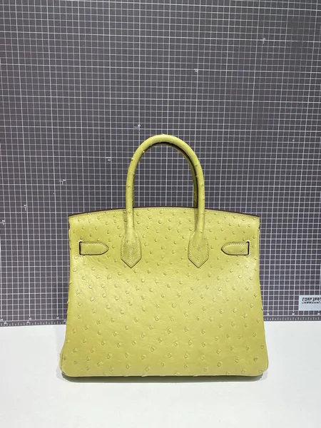 Hermès Birkin 30 cm Lime Ostrich Leather Gold Hardware Bag product view 4