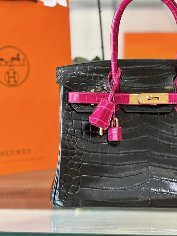 Hermès Birkin 30 Black/Pink Crocodile Leather – Custom Made Bag product view 2