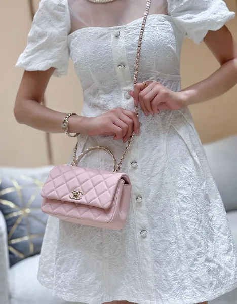 Chanel 25S Coco Crush Handle 18 In Pink Gold Hardware Bag product view 9