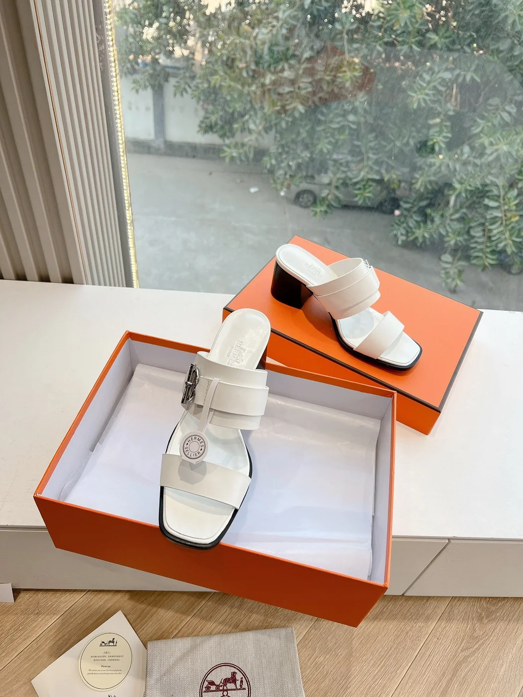 Hermès Women White Leather Buckle Sandals product view 4